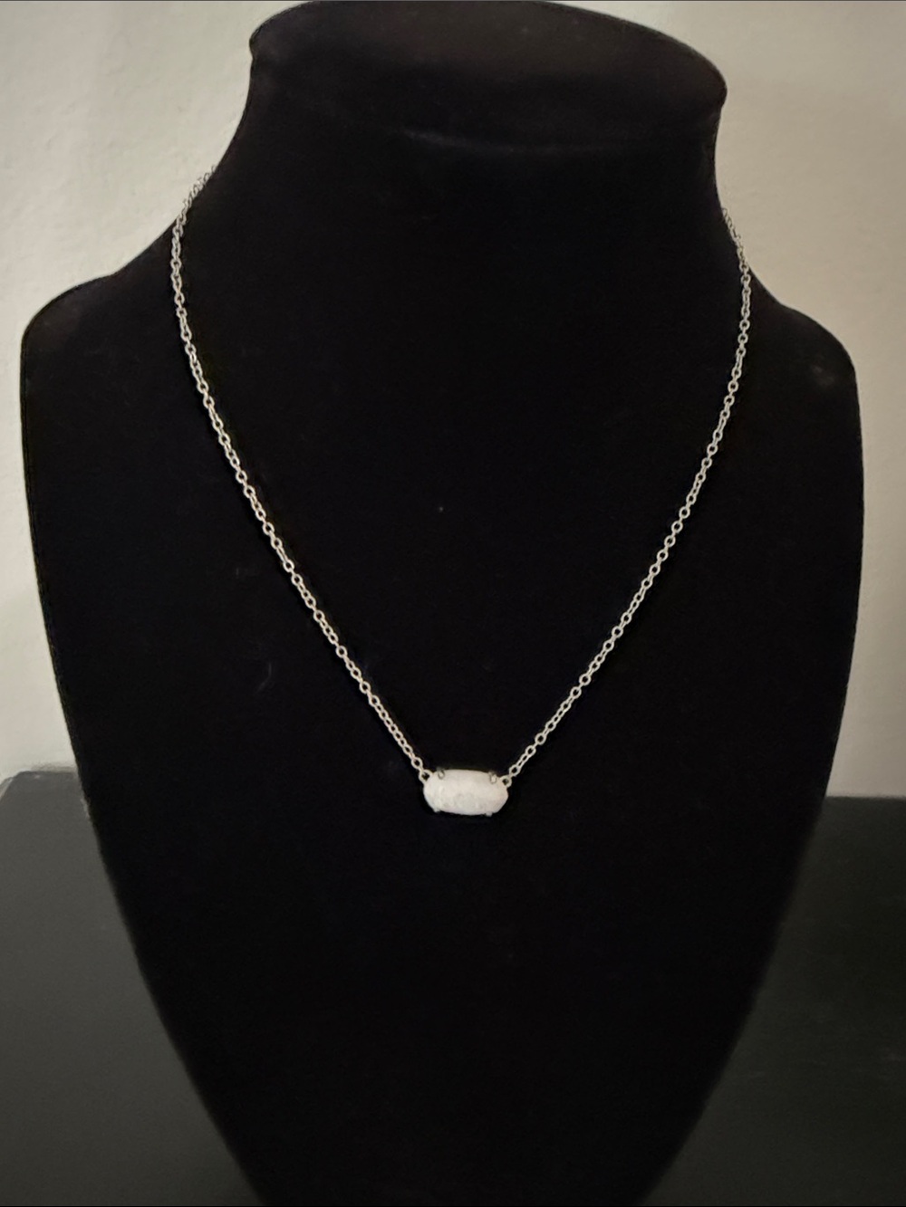 Kendra Scott White Stone Pendant Necklace - Silver Chain